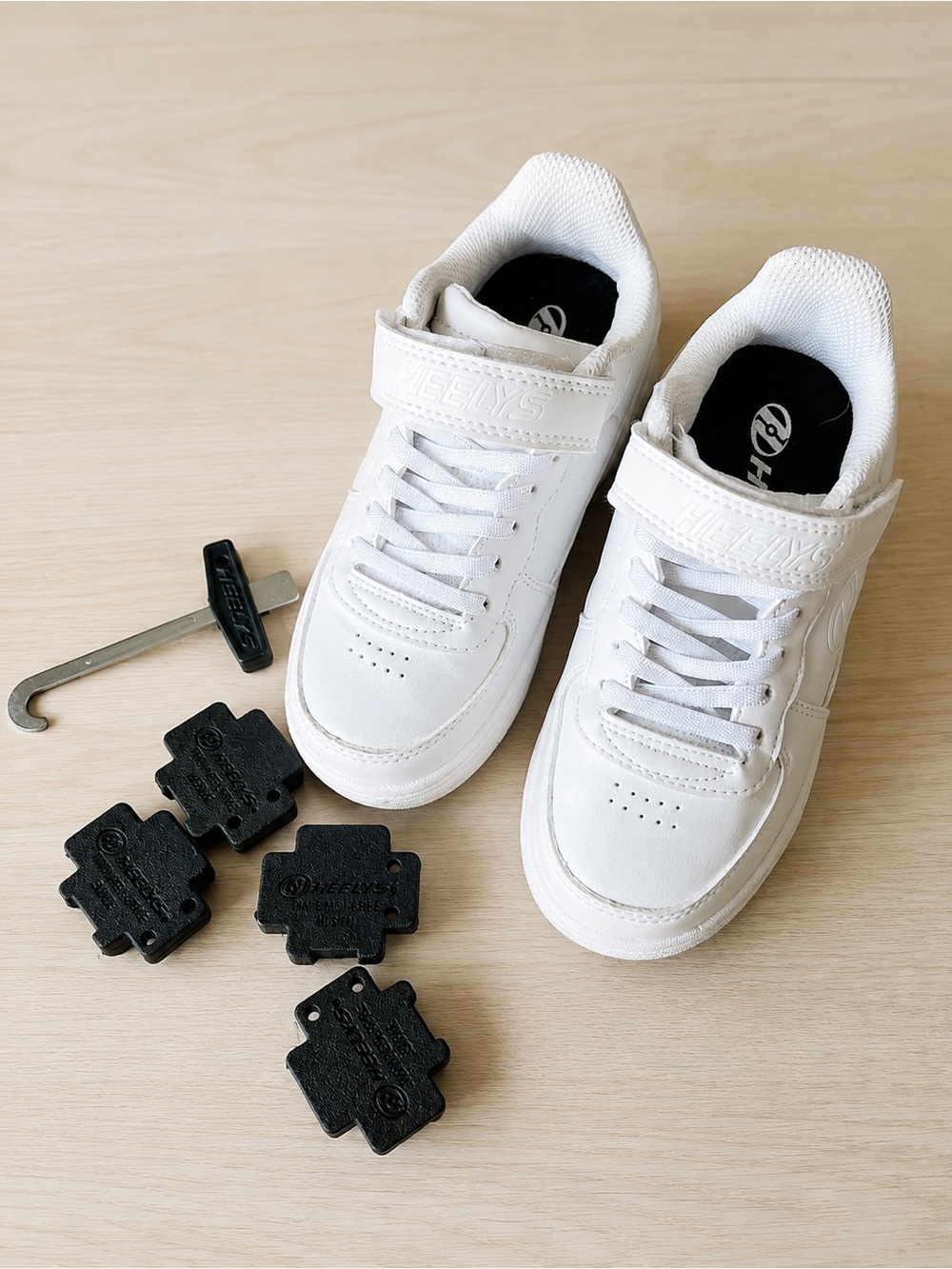 Heelys White Roller Shoes | Youth 12C | Complete Set with Wheels & Tool | EUC